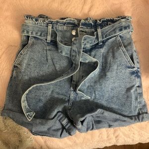 NWOT paper bag jean shorts